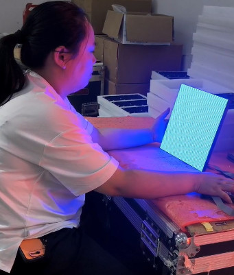 Shenzhen Led King Technology Co., Ltd. производственная линия завода